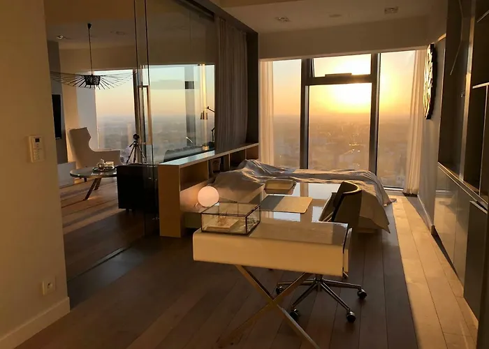 דירה Vantage Point Sky Tower ורוצלב